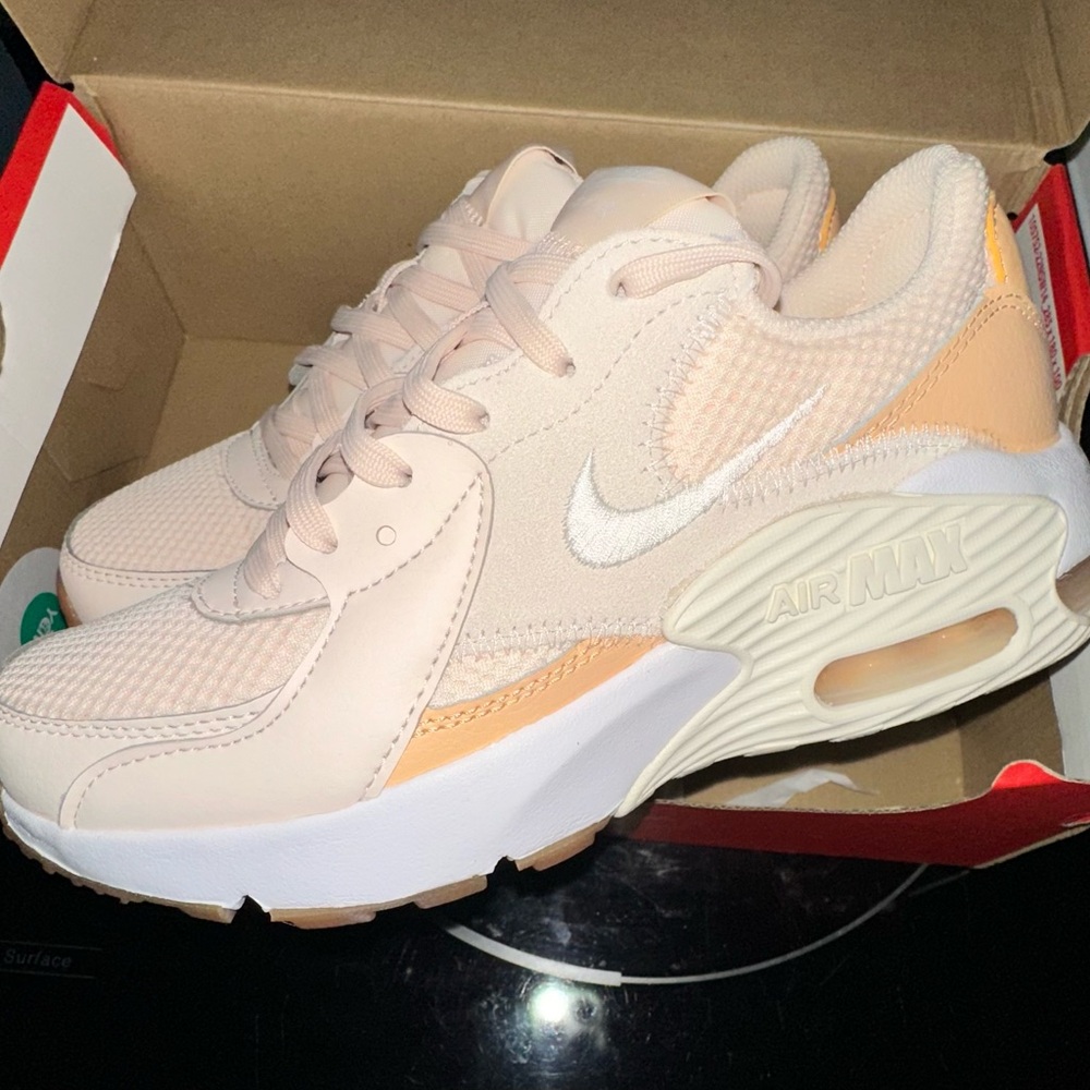 Nike Air Max Women's Sneakers - Cream and Peach